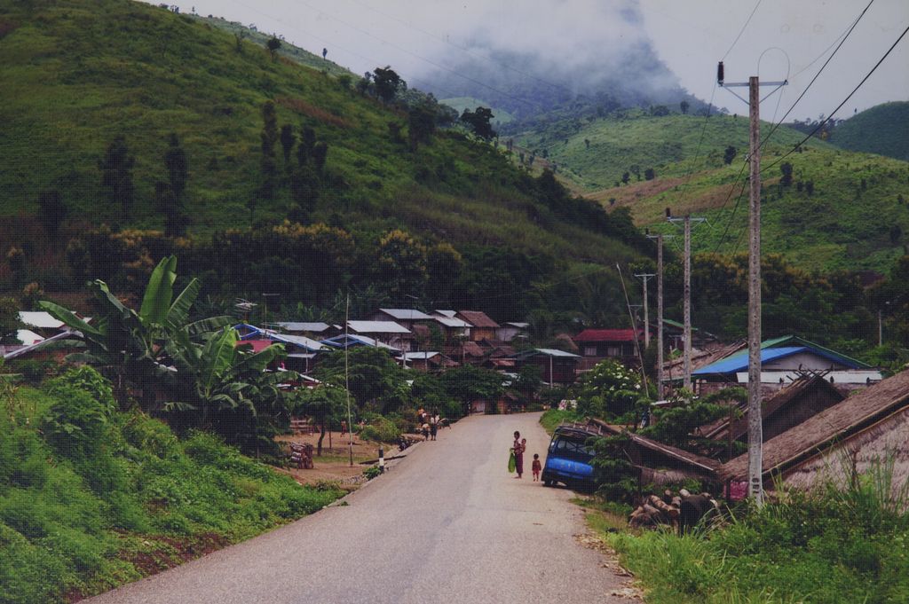 ຊົນ​ນະ​ບົດ​ທີ່​ສະ​ຫງົບ