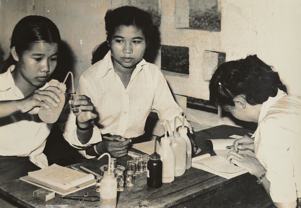 ທີມງານວິໄຈເຄມີ