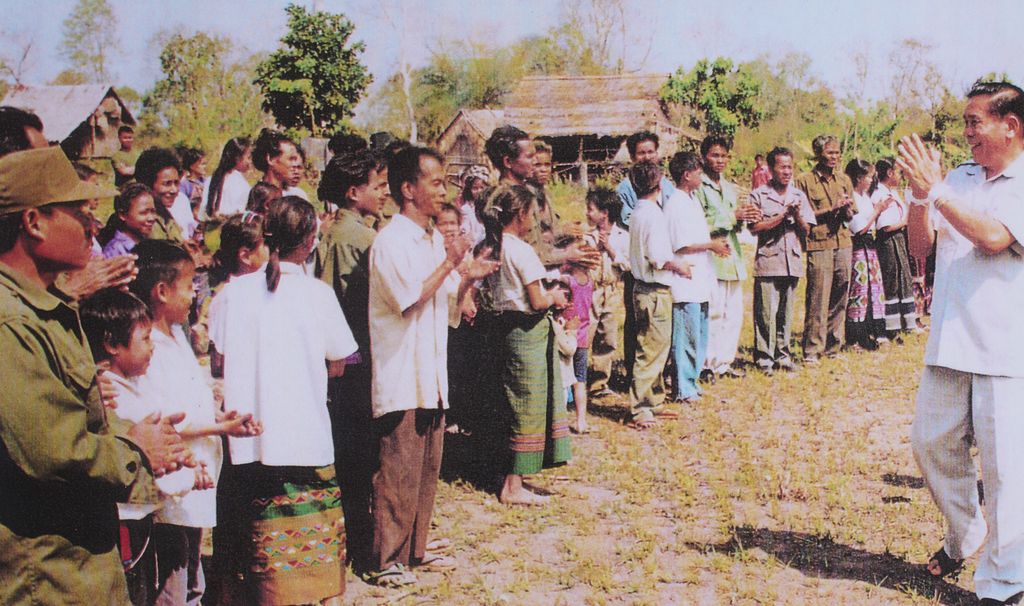 ຜູ້​ແທນ​ລົງ​ຢ້ຽມ​ຢາມ​ປະ​ຊາ​ຊົນ