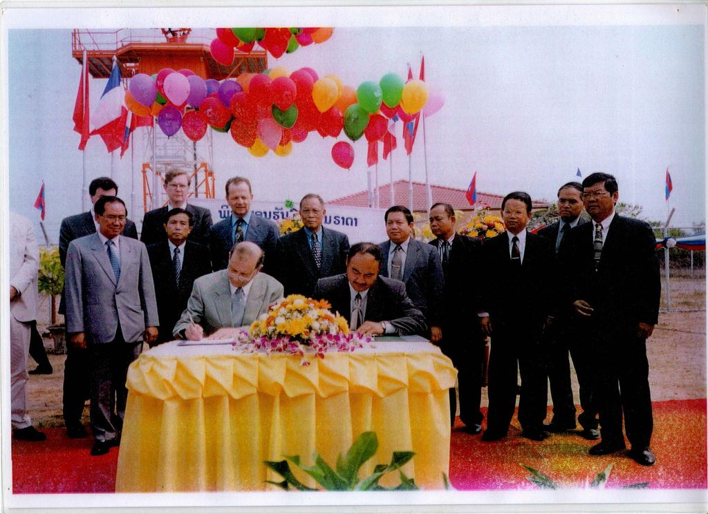 ພິ​ທີ​ມອບ​ໂຄງ​ການ​ຣາ​ດາ