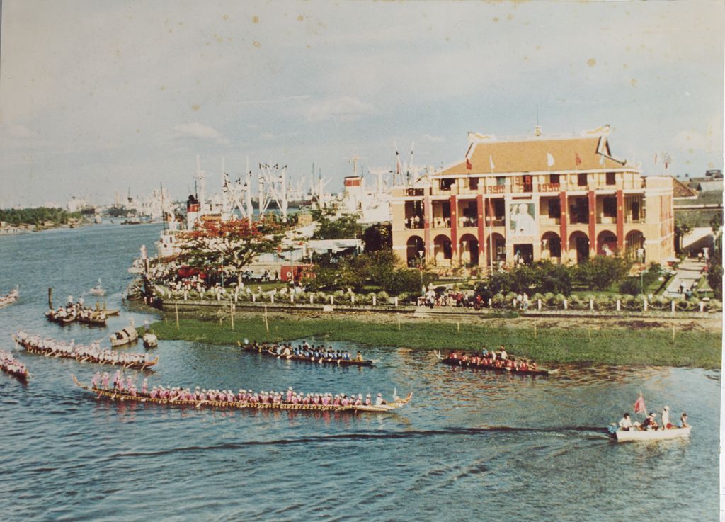 ທ່າກຳປັ້ນນະຄອນໂຮຈິມິນ