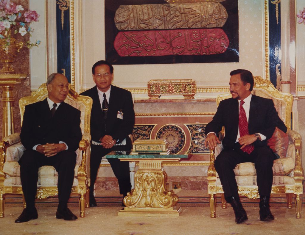 ທ່ານ ຄຳໄຕ ຢ້ຽມຢາມບູໄນ