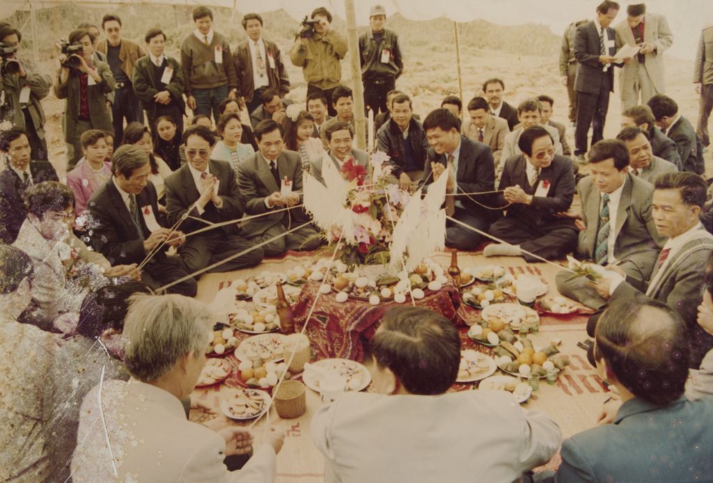 ນ້ຳ​ໃຈ​ມິດ​ຕະ​ພາບ​ຫວຽດ​ນາມ-ລາວ