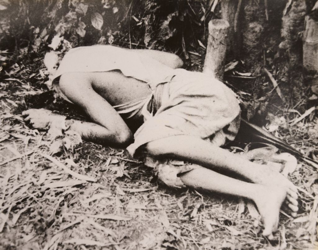 ຈົວ​ນ້ອຍຖືກ​ຕັດ​ຄໍ