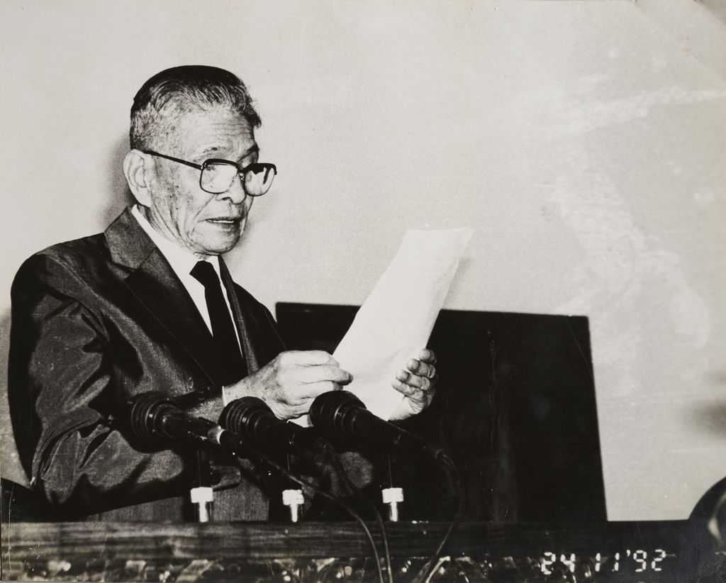 ທ່ານ ໜູຮັກ ພູມສະຫວັນ ກ່າວຄຳປາໃສ