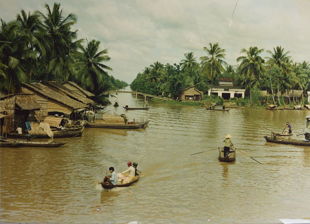ແມ່ນ້ຳລຳຄອງເບົ້າຢາງ